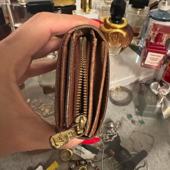 Louis Vuitton Vintage Wallet - Picture 3 of 9